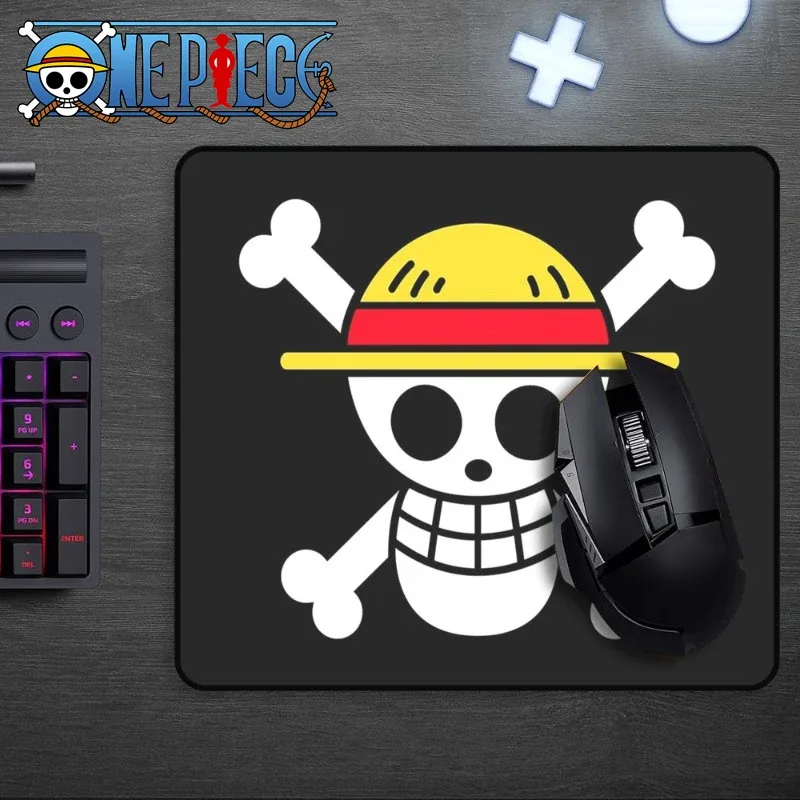 漫画マウスパッドワンピースアニメかわいいキーボードラップトッ - Gaming Accessories Cute のレビューと価格