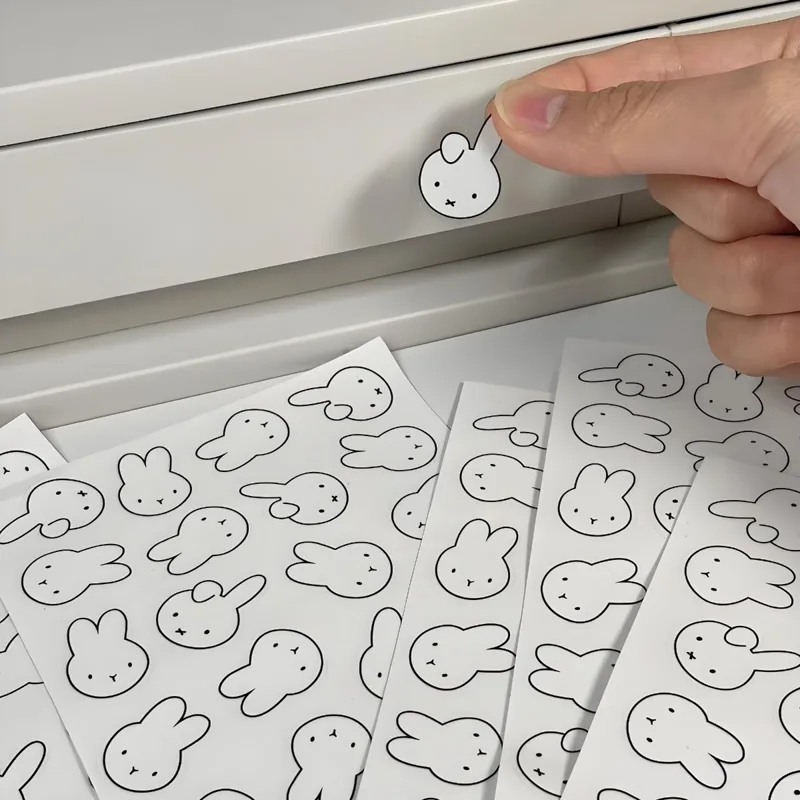 かわいいアニメミッフィーウサギ水カップステッカーかわいい漫画 - Gaming Accessories Cute のレビューと価格